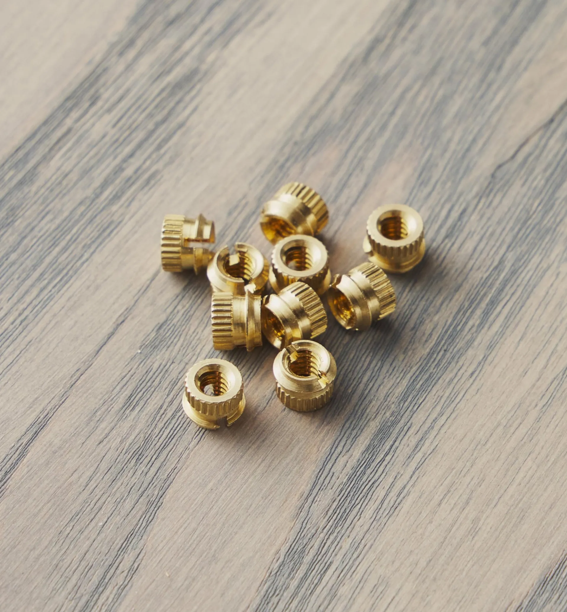 Lee Valley 6-32 E-Z Fin Insert Nuts