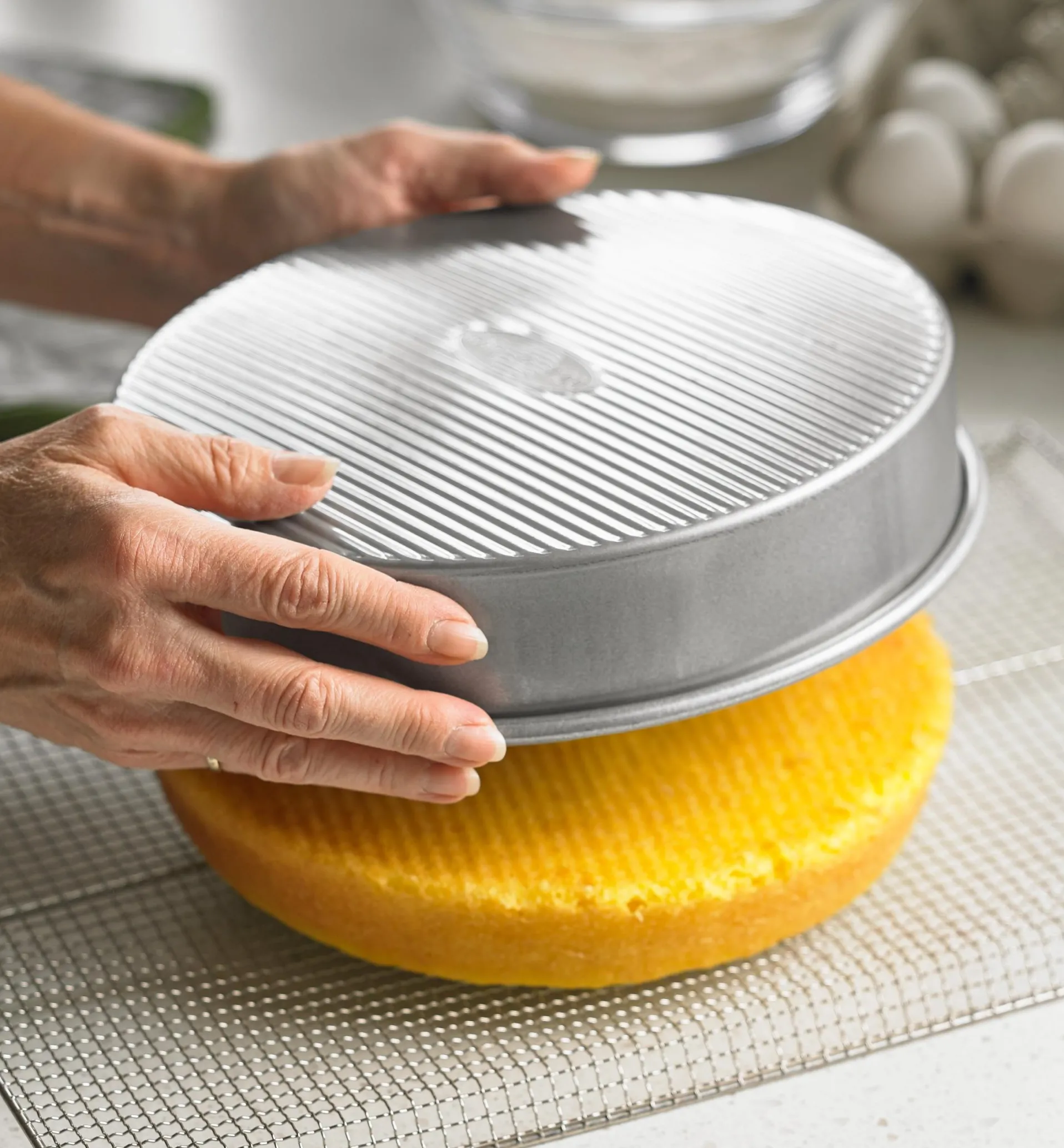 Lee Valley 9" Round Cake Pan