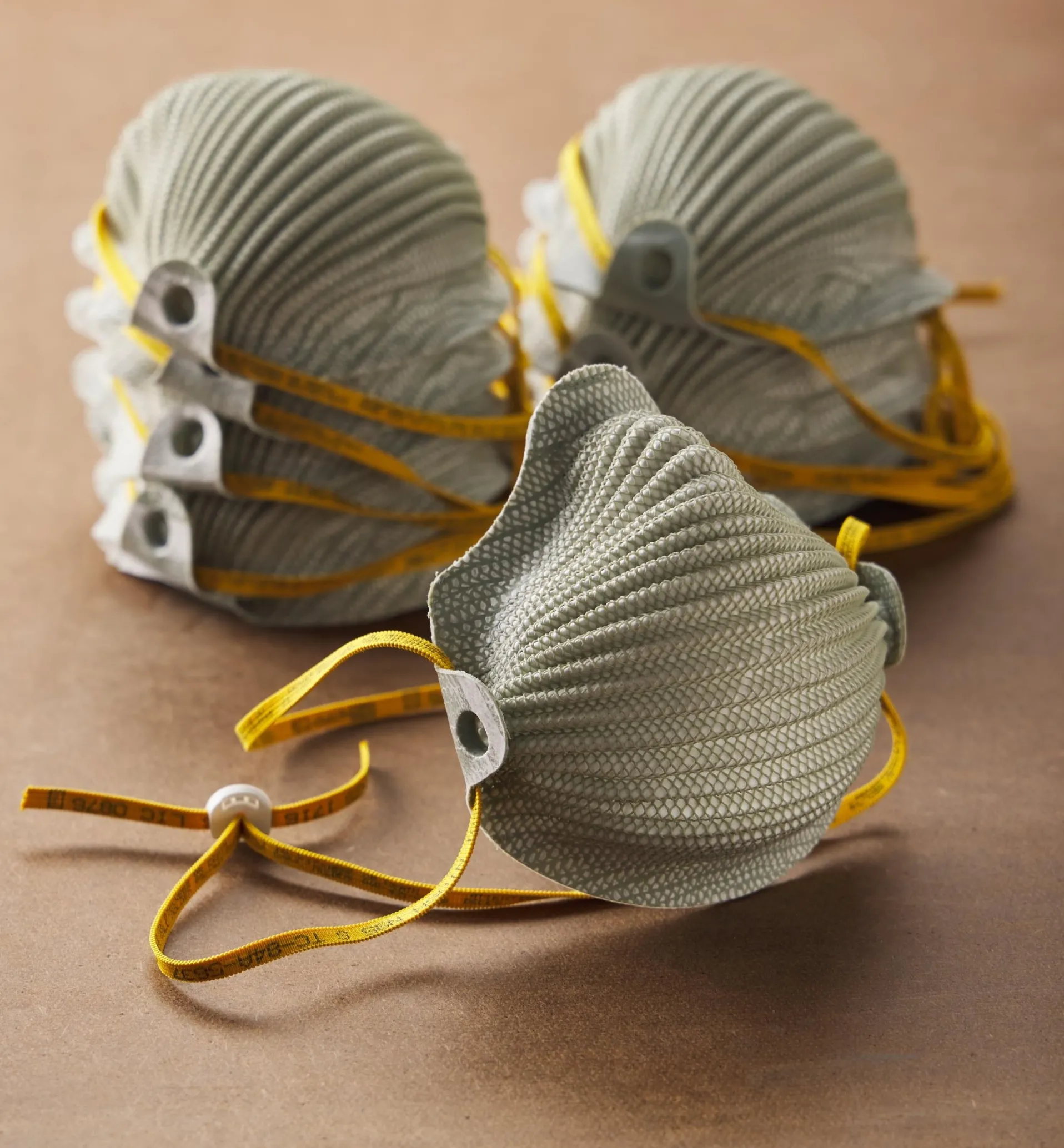 Lee Valley Airwave Adjustable-Strap Disposable Dust Masks