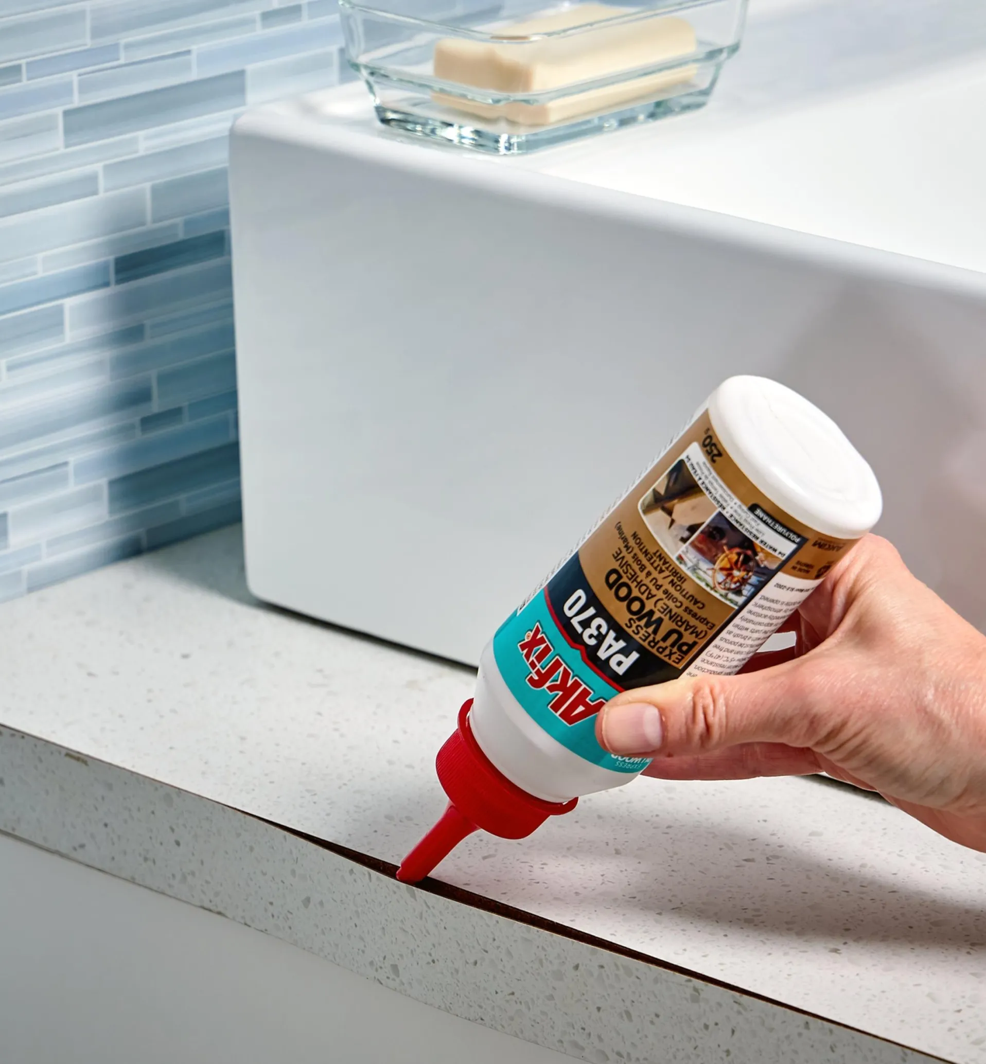 Lee Valley Akfix PA370 Express PU Wood Glue (Marine Adhesive)