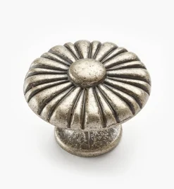 Lee Valley Alessia Knobs