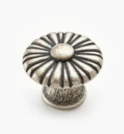 Lee Valley Alessia Knobs