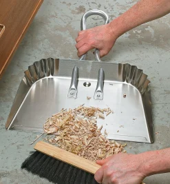 Lee Valley Aluminum Dustpan