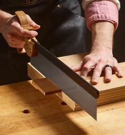 Lee Valley Bad Axe Bayonet Precision Carcass Saw