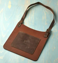 Lee Valley BeaverCraft Carver's Leather Chest Apron