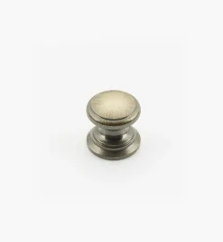 Lee Valley Bevelled Brass Round Knobs