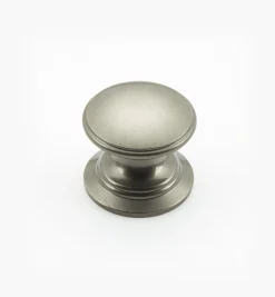 Lee Valley Bevelled Brass Round Knobs