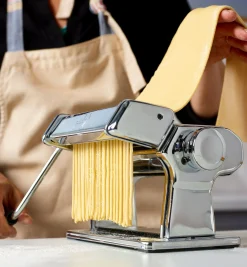 Lee Valley Bigoli Cutter Attachment For The Marcato Pasta Machine