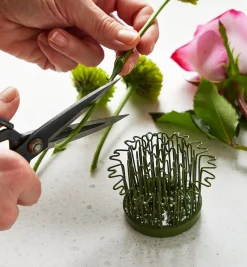 Lee Valley Blue Ribbon Flower Holder