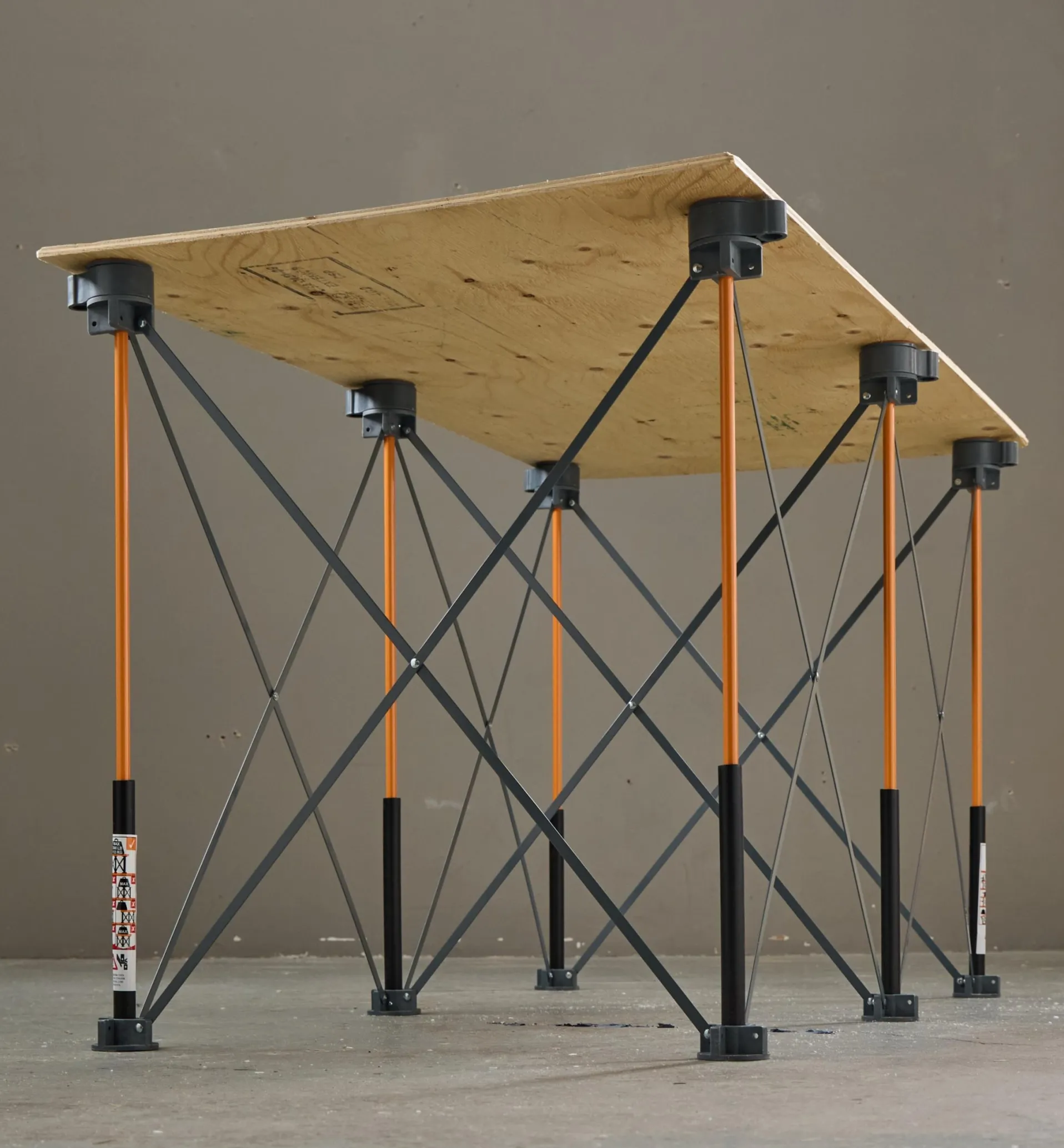 Lee Valley Bora Centipede Table