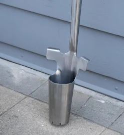 Lee Valley Bulb Planter