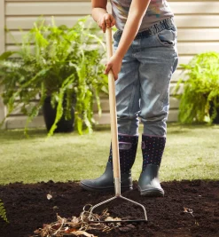 Lee Valley Children’s Flathead Rake