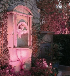 Lee Valley Color-Controlled LED (RGB) Landscape Light (12V)