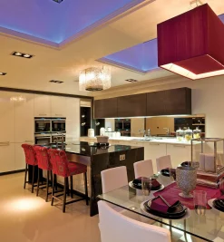 Lee Valley Color-Controlled (RGB) LED Tape Lighting Kits (12V)