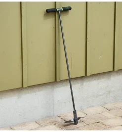 Lee Valley Compost Aerating Tool