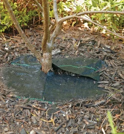 Lee Valley Crop Circles Weed-Barrier Mats