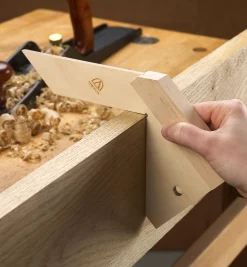 Lee Valley Crucible Bench Square