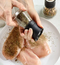 Lee Valley CrushGrind Mill