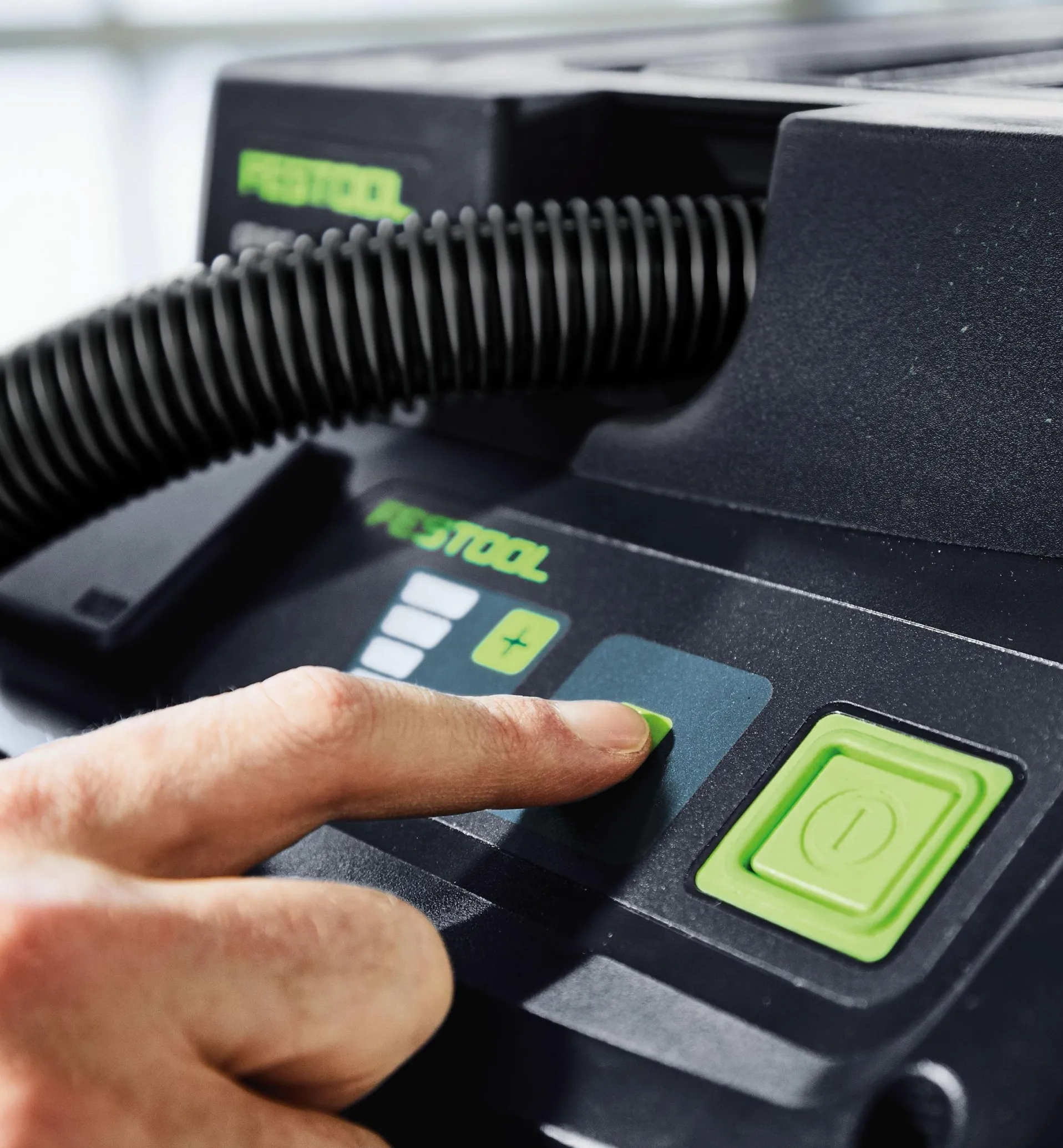 Lee Valley CT 15 E Mobile Dust Extractor