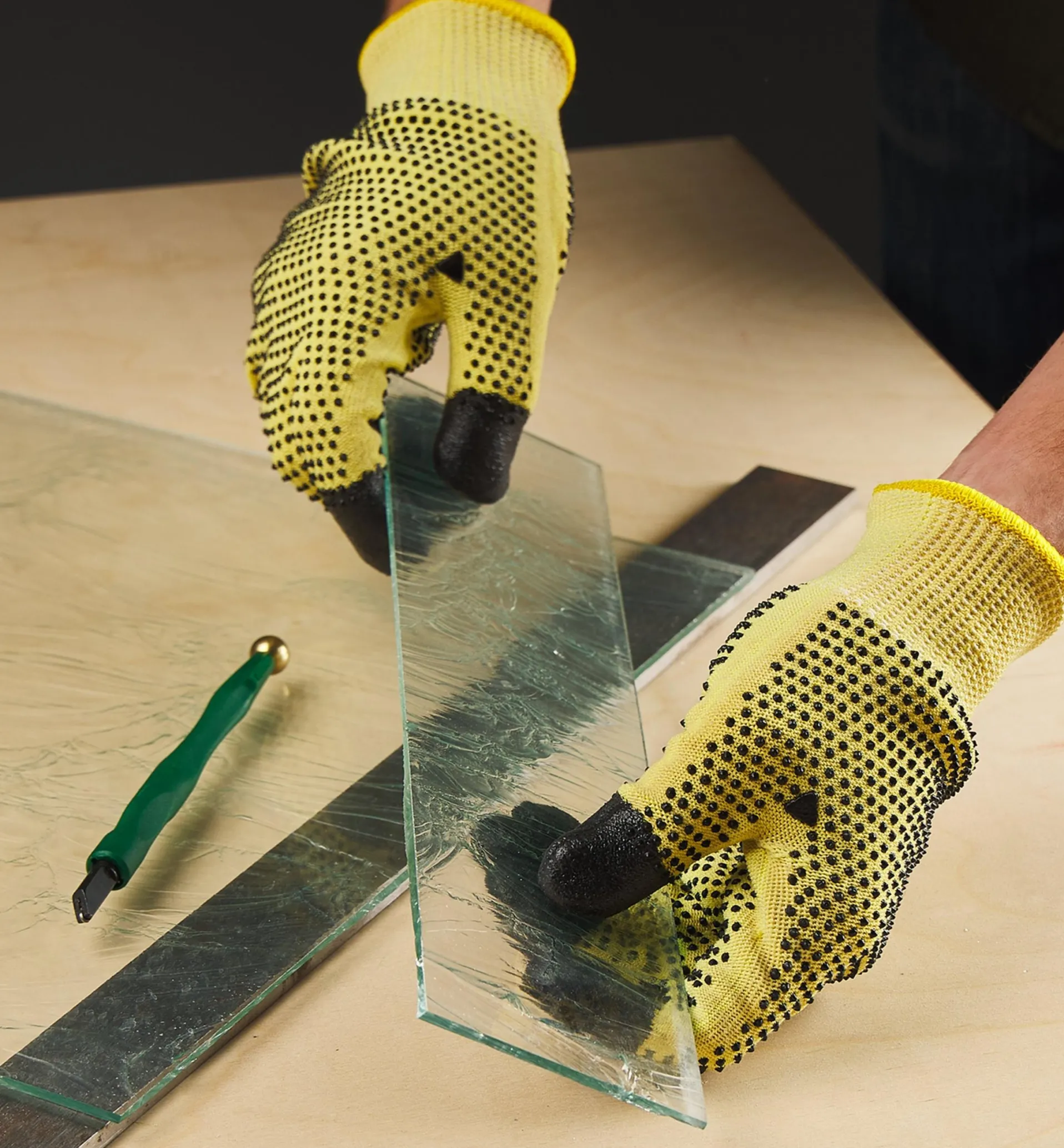 Lee Valley Cut-Resistant Gloves