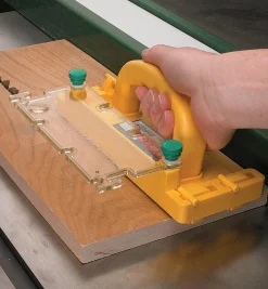 Lee Valley Deflector/Connector For GRR-Rip Block And GRR-Ripper System