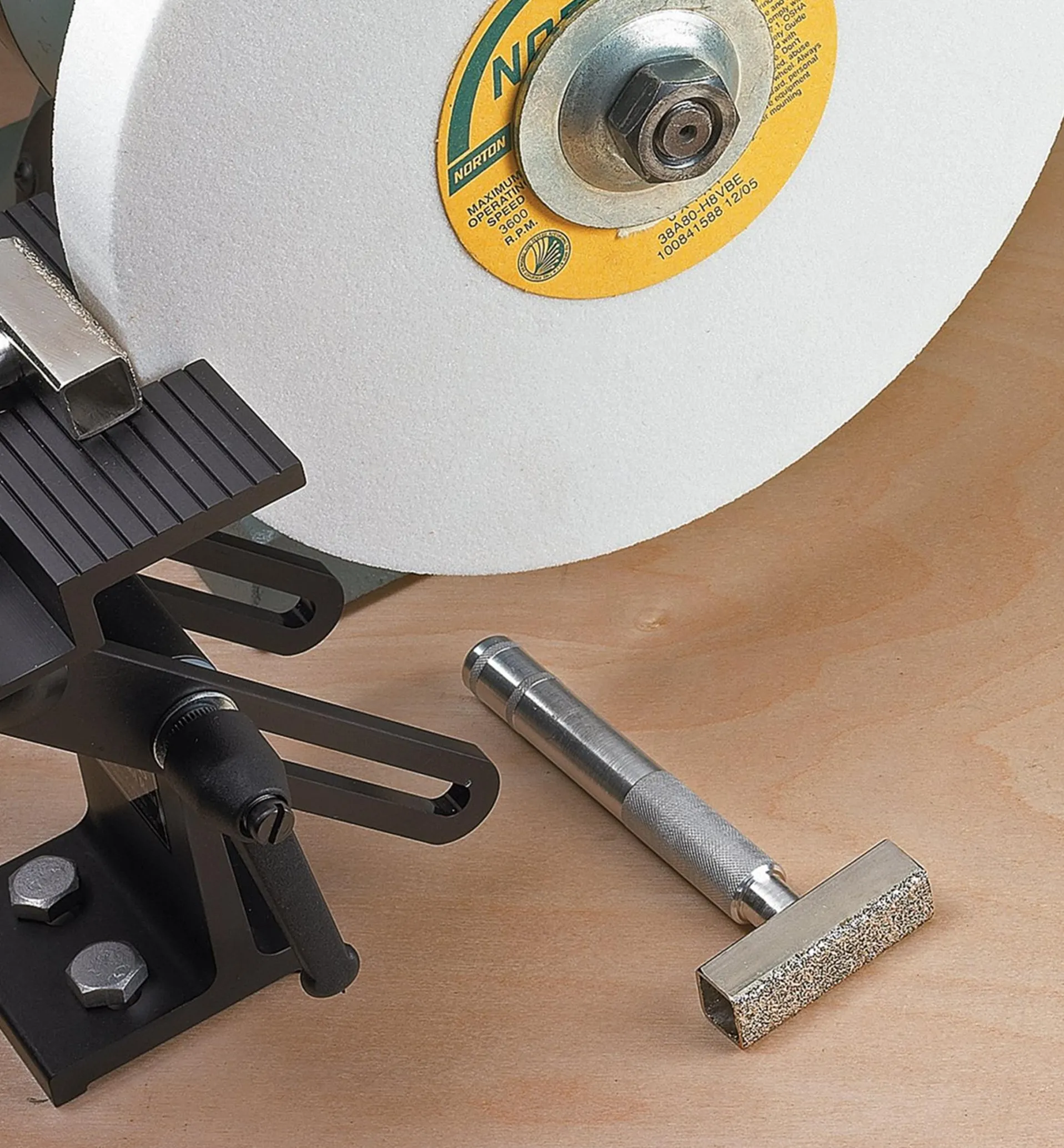 Lee Valley Diamond Bar Wheel Dresser