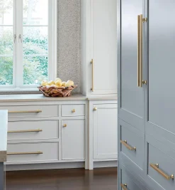 Lee Valley Everett Appliance Handles