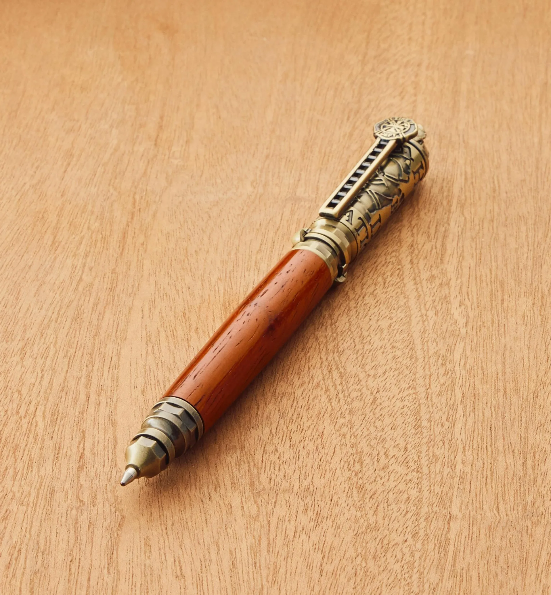Lee Valley Firefighter Ballpoint Push & Lock Pen Hardware