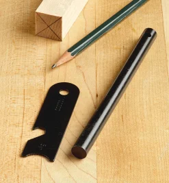 Lee Valley Firestarter Rod With Multi-Tool Striker