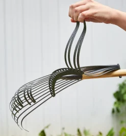 Lee Valley Flexible Rakes