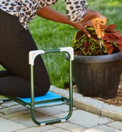 Lee Valley Folding Kneeler Stool