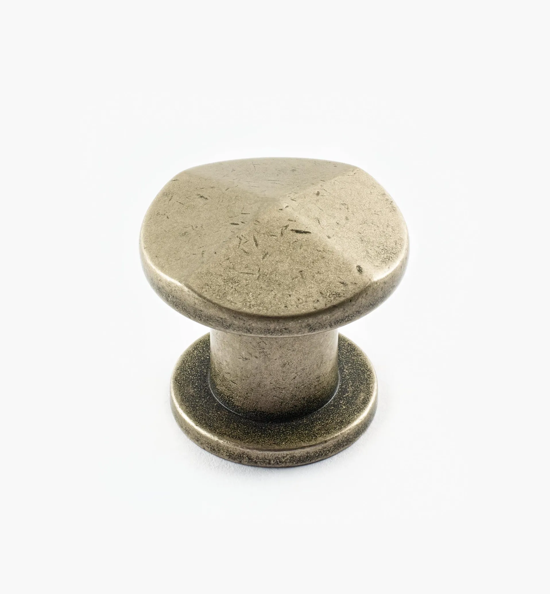 Lee Valley Galleria Pyramidal Knob