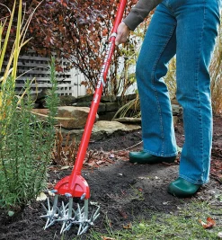 Lee Valley Garden Weasel