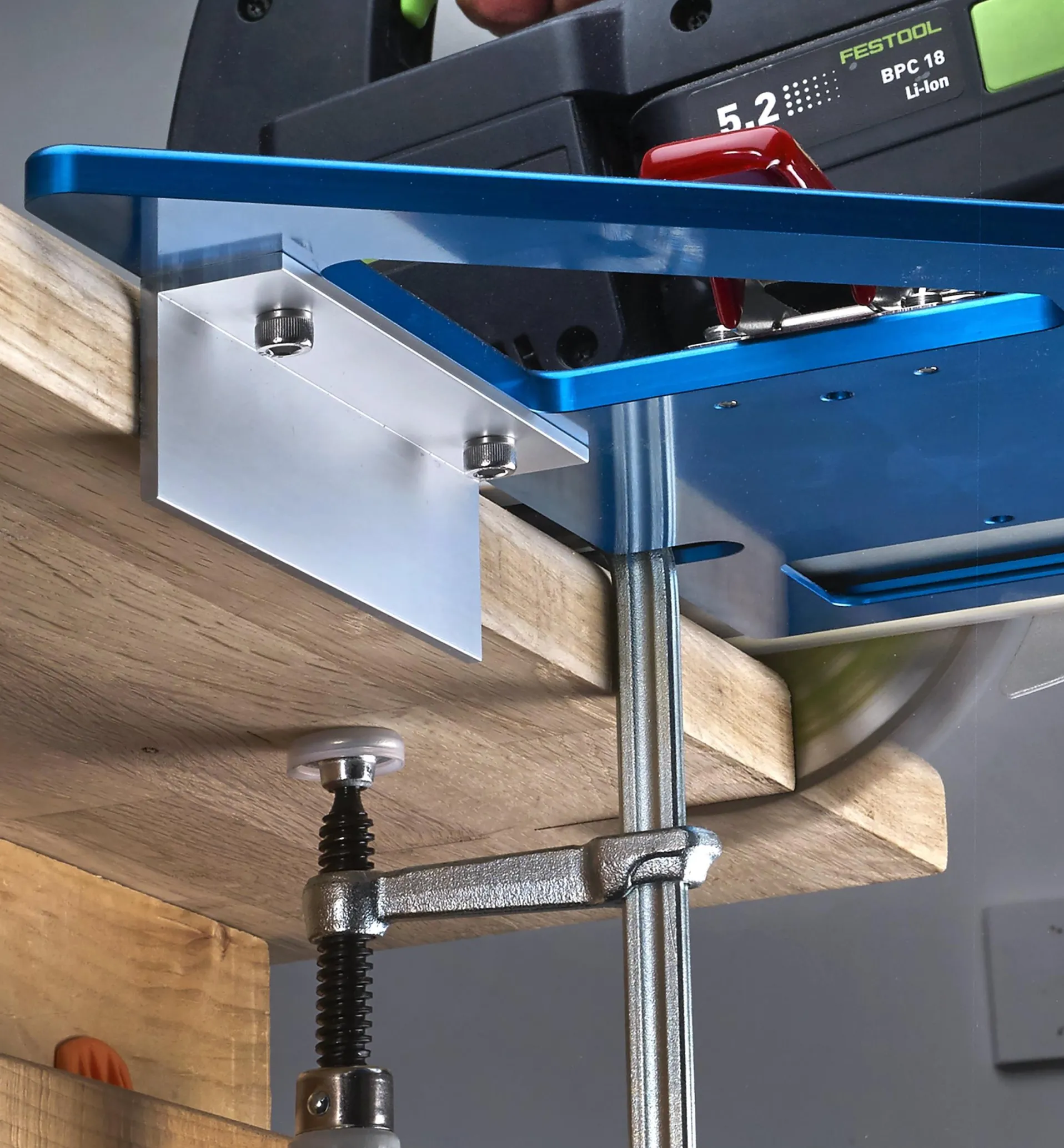 Lee Valley GRS-16 Guide Rail Square Angle Accessory