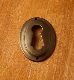 Lee Valley Horton Raised Plain Escutcheon
