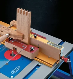 Lee Valley Incra I-Box Finger Joint Jig