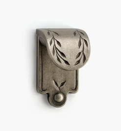 Lee Valley Inspirations Leaf Motif Finger Pull