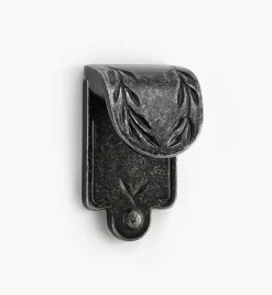 Lee Valley Inspirations Leaf Motif Finger Pull