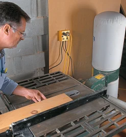 Lee Valley IVAC Automatic Vacuum Switch