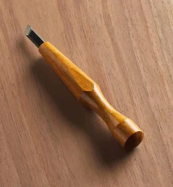 Lee Valley Japanese 7.5mm Detail Carving Left-Hand Skew Chisel
