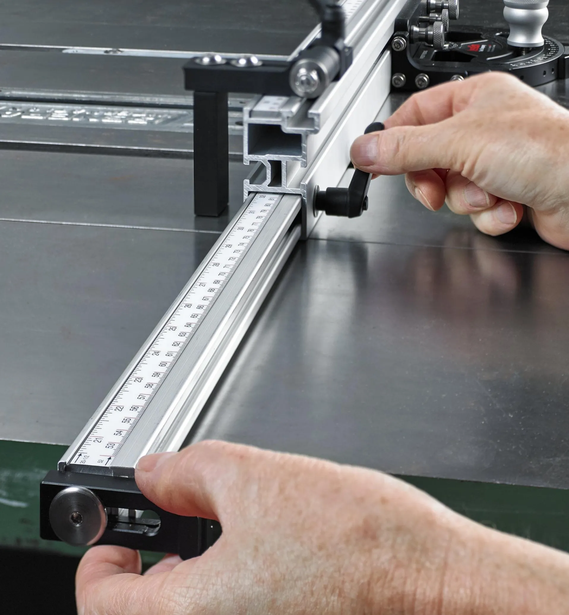 Lee Valley JessEm Mite-R-Excel II Miter Gauge