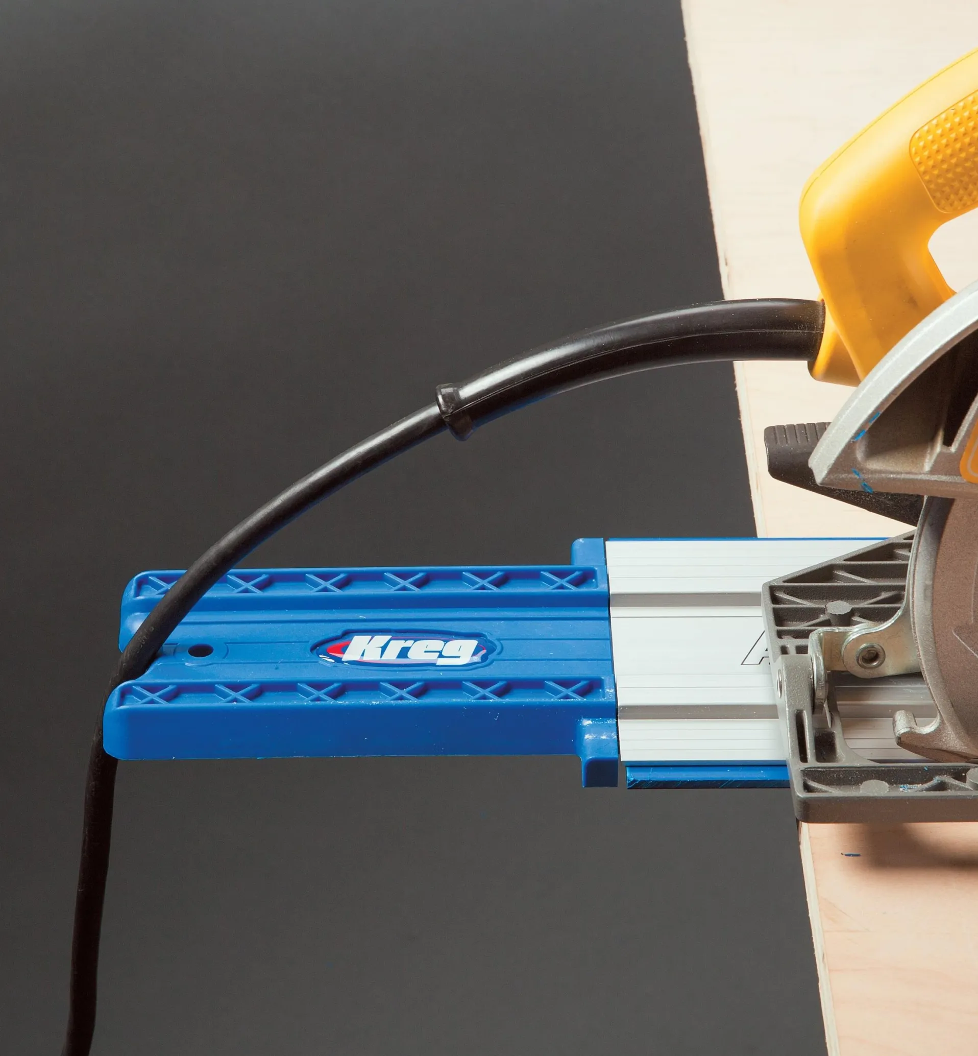 Lee Valley Kreg Accu-Cut Saw Guide