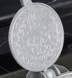 Lee Valley Krumkake & Pizzelle Iron