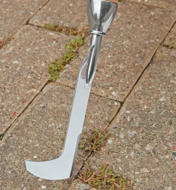Lee Valley Mid-Length Crack Weeder