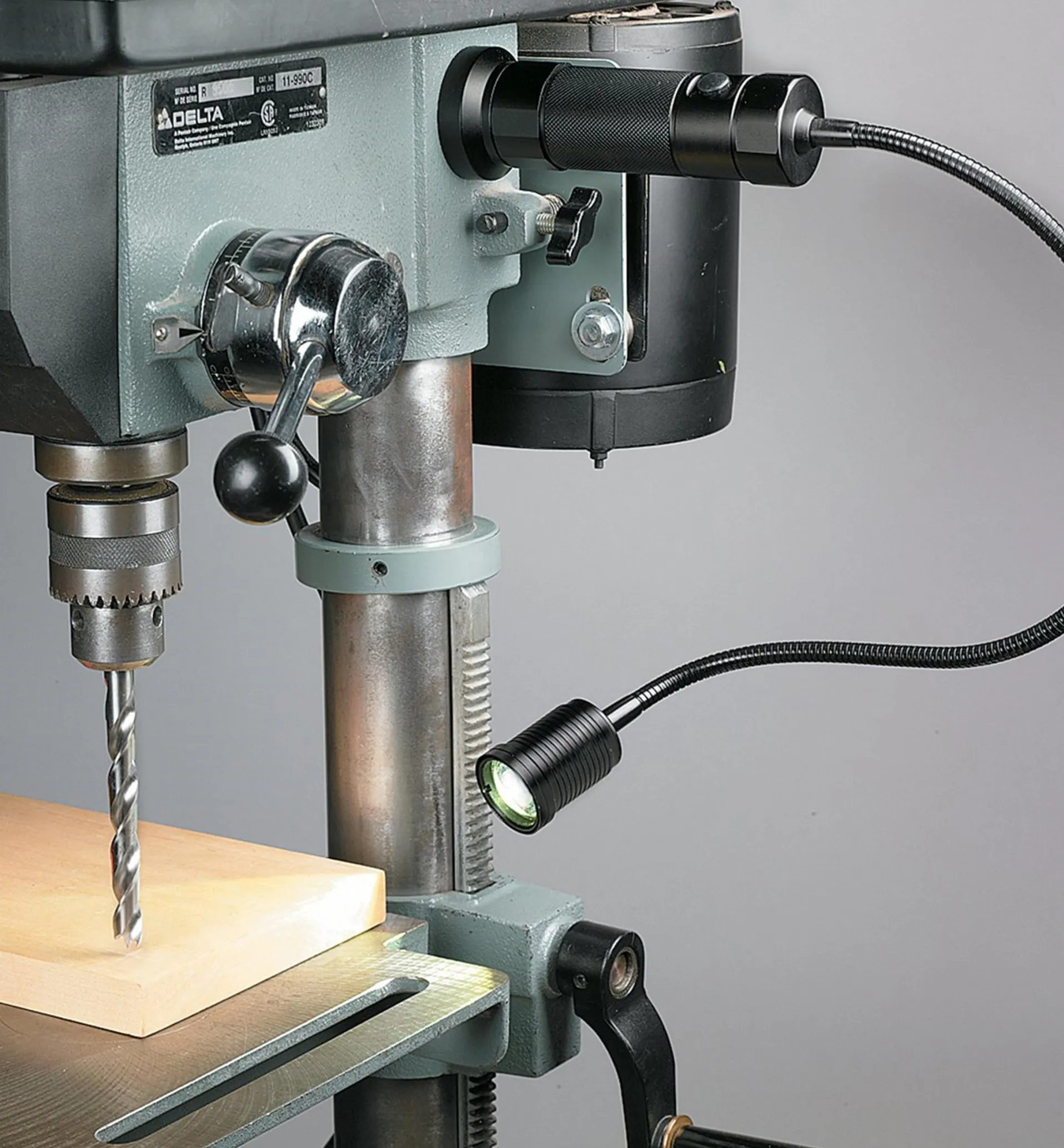 Lee Valley Magnetic-Mount LED Work Light