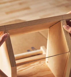 Lee Valley Make It Yourself Bird Feeder Kit