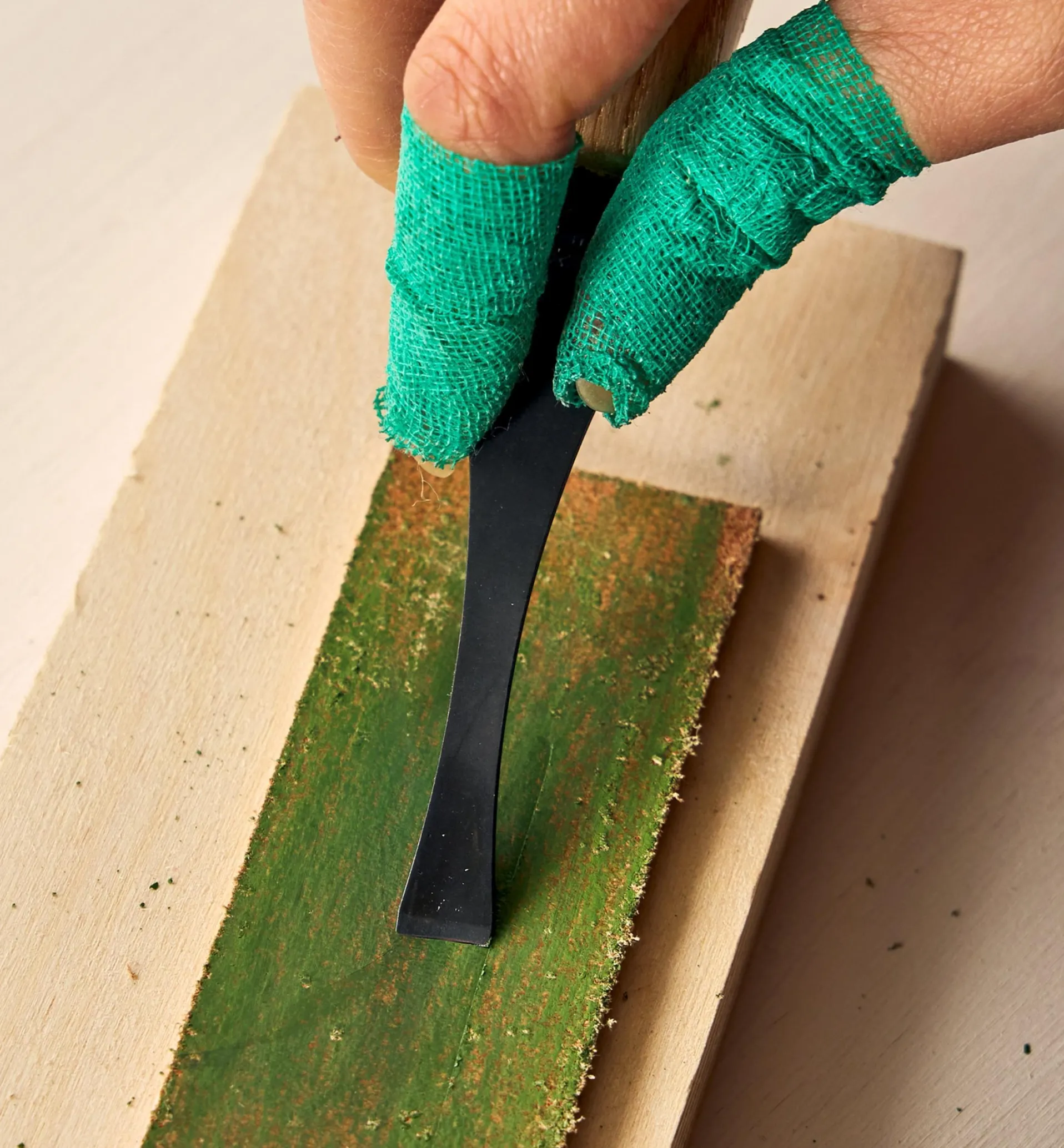 Lee Valley Make It Yourself Hand-Carved Basswood Birds Kit