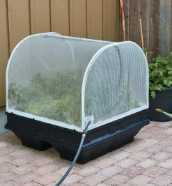 Lee Valley Medium Vegepod Container Garden