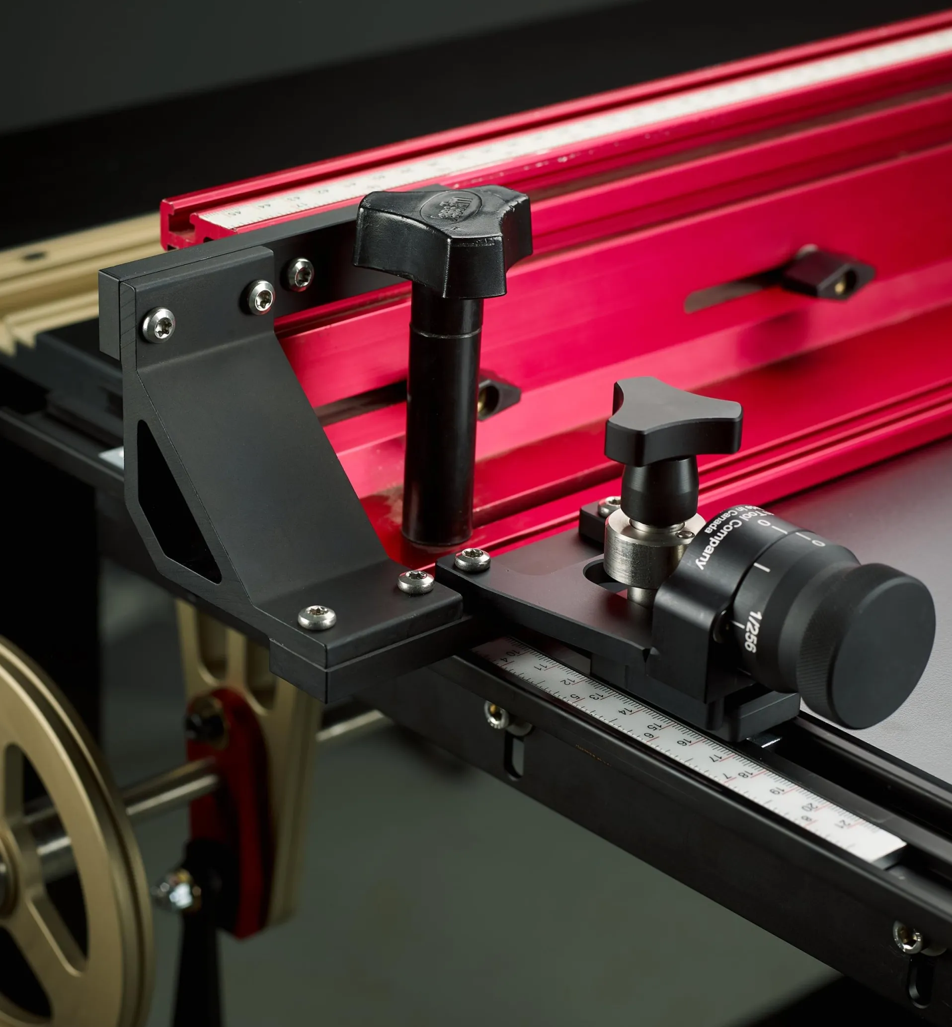 Lee Valley Micro-Adjuster Adapter For JessEm Mast-R-Fence II