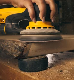 Lee Valley Mirka DEROS 5" Electric Sander, 5mm Orbit